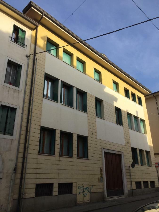 Elegant Apartment Vicenza Exterior photo